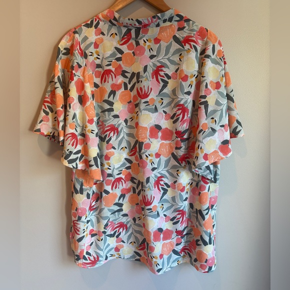 JODIFL Floral Print Top with V-Neck Size Largr - Picture 3 of 3
